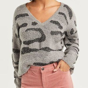 Camo Pattern V-Neck Sweater - Reitmans - XL